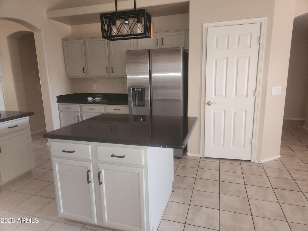 5511 S 15th Way - Photo 2