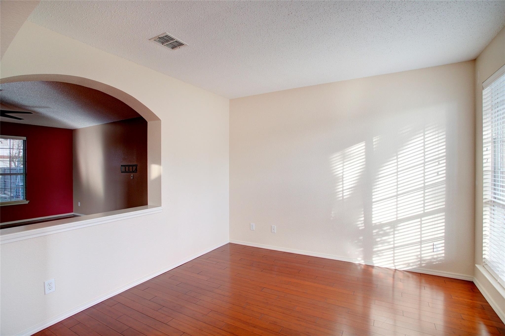 3507 Tamarack Drive - Photo 5