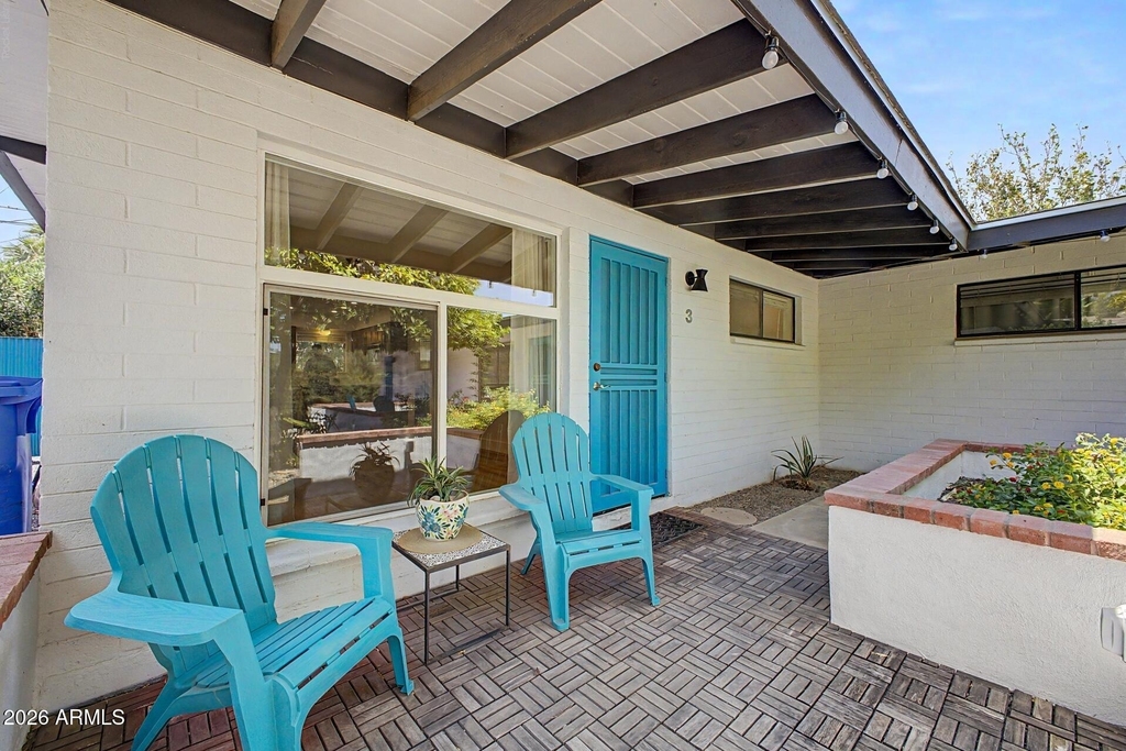 2727 E Montecito Avenue - Photo 0