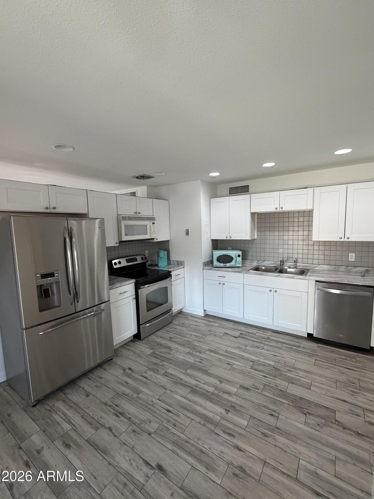 5232 W Mauna Loa Lane - Photo 3