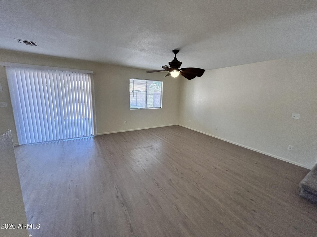 42406 W Sunland Drive - Photo 11