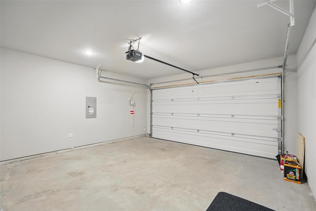3003 Wind Knot Way - Photo 24