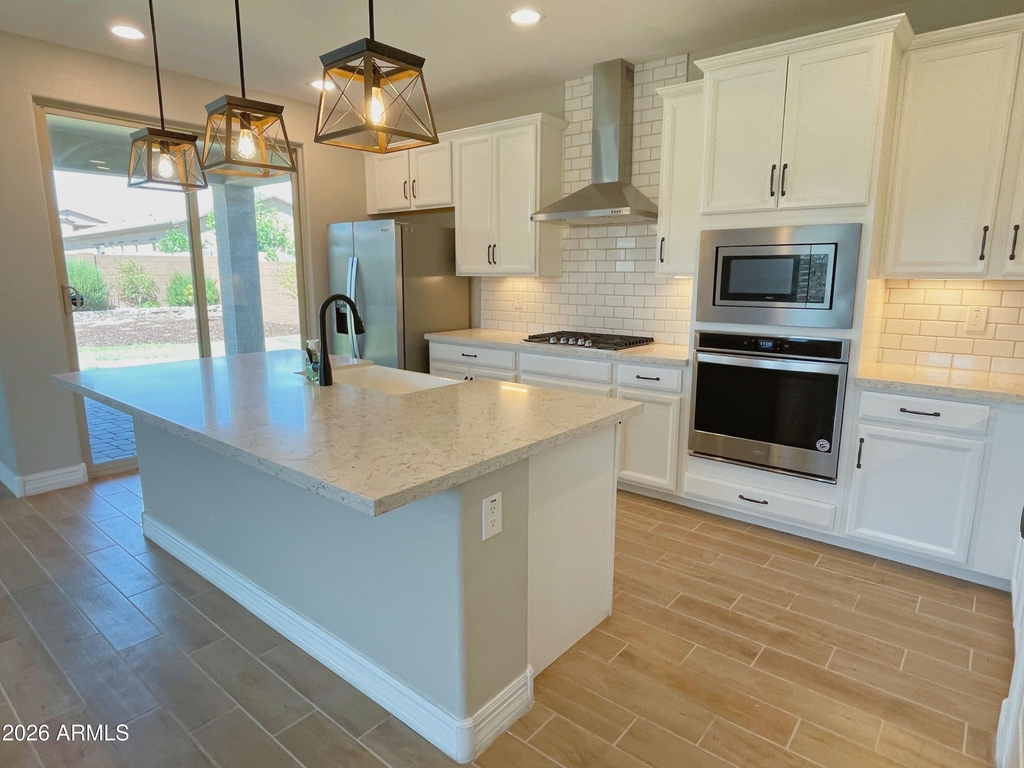 13648 N 144th Drive - Photo 9