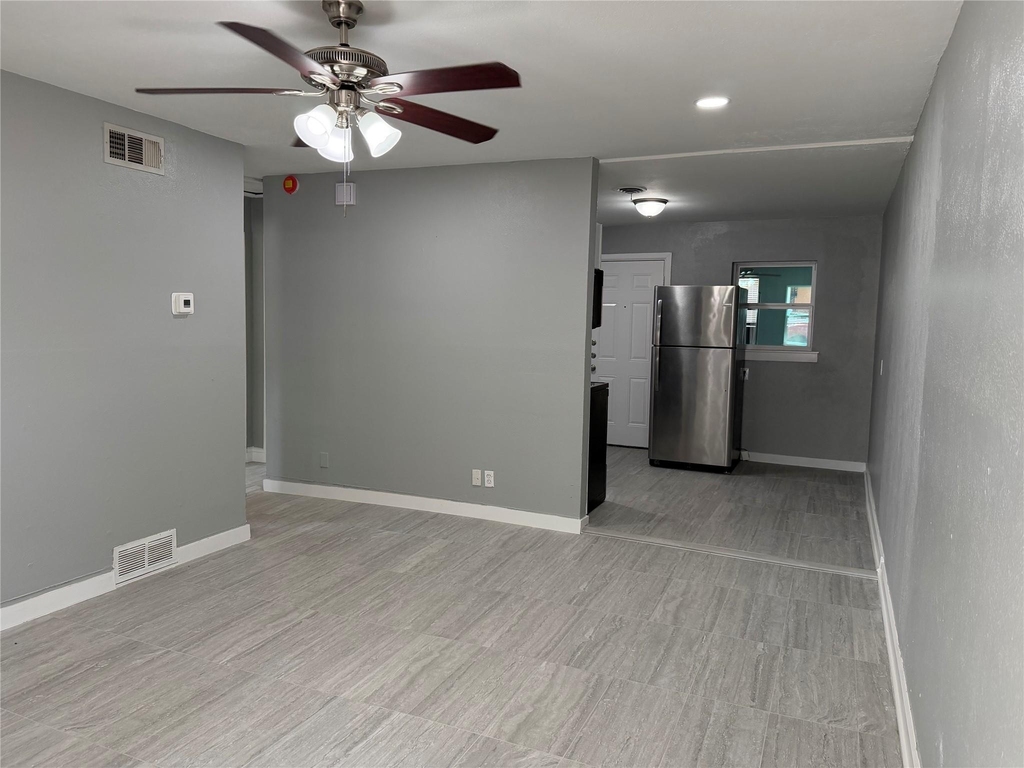 2502 Normont Circle - Photo 1