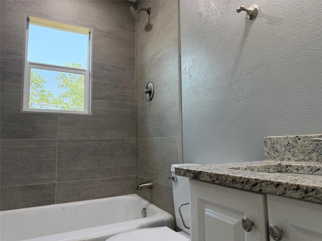 2502 Normont Circle - Photo 14