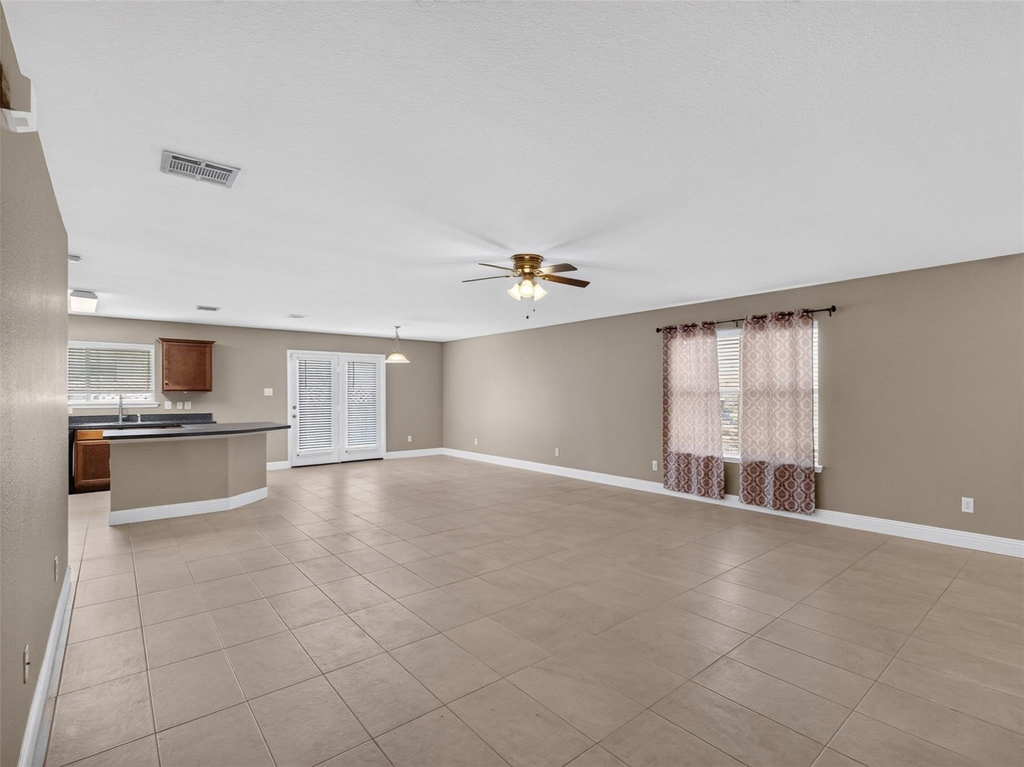 2215 Splendor Court - Photo 6