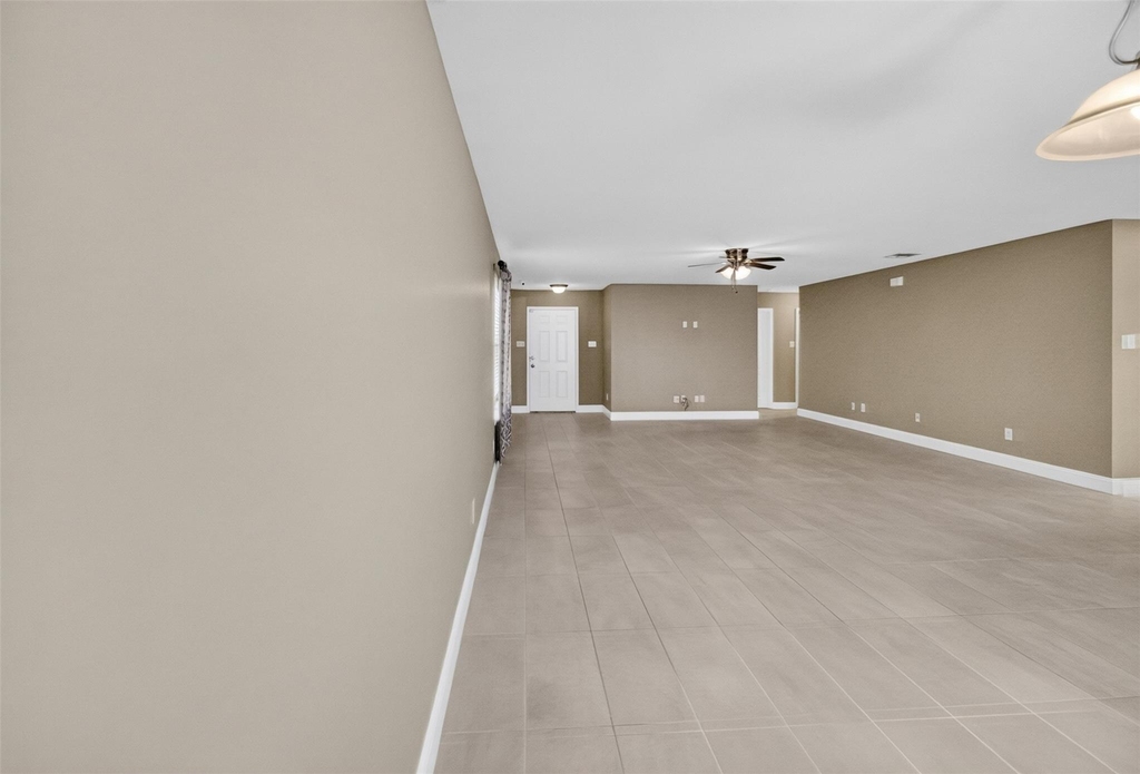 2215 Splendor Court - Photo 2