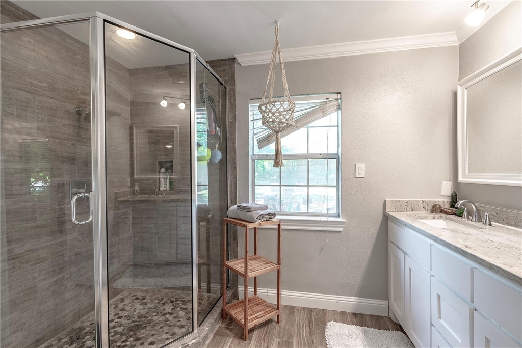 6455 Waverly Way - Photo 10