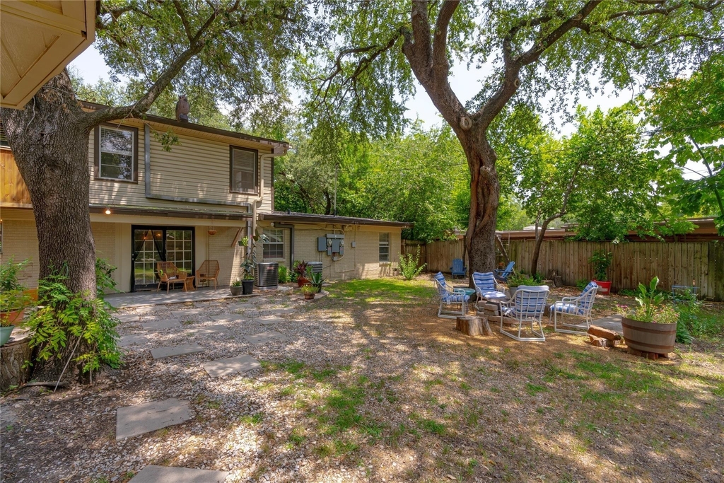 6455 Waverly Way - Photo 16