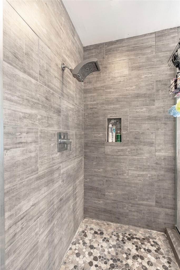 6455 Waverly Way - Photo 13