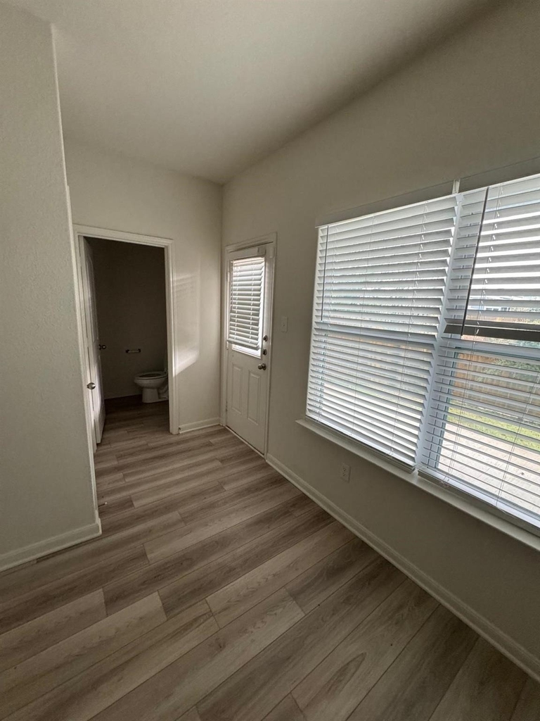 315 Marsh Lane - Photo 6