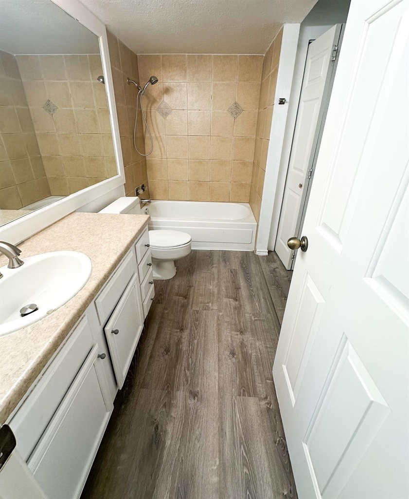 16301 Ledgemont Lane - Photo 7