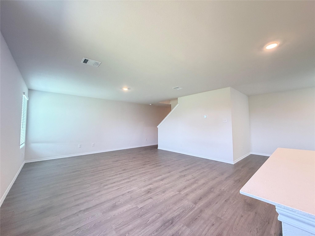 1137 Southfield Drive - Photo 4