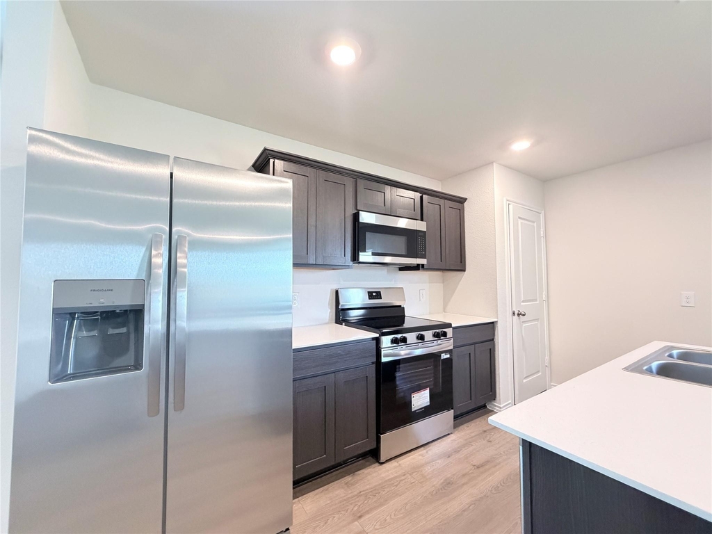 1137 Southfield Drive - Photo 7