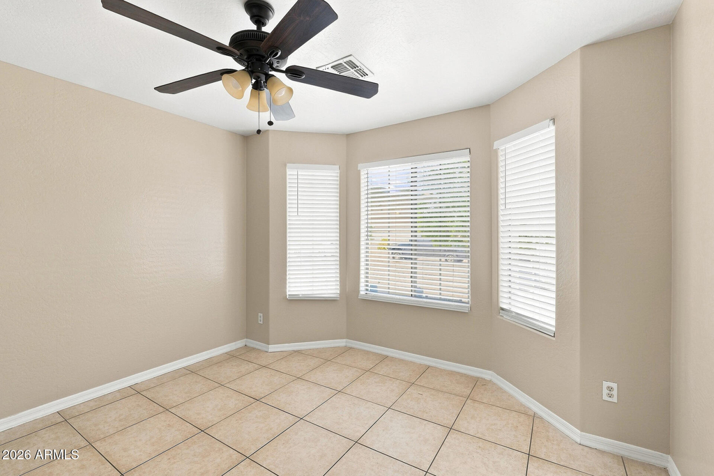 10417 W Magnolia Street - Photo 6