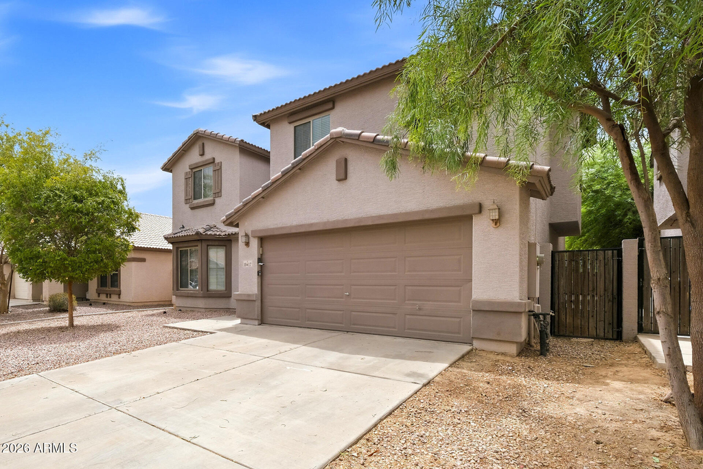 10417 W Magnolia Street - Photo 1