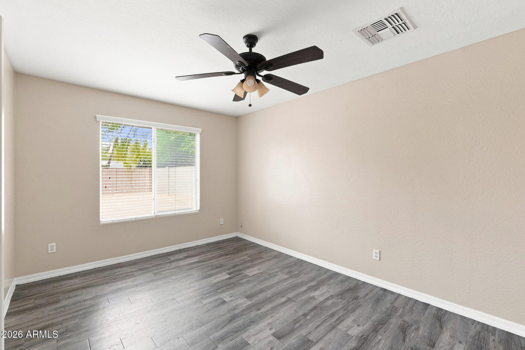 10417 W Magnolia Street - Photo 7