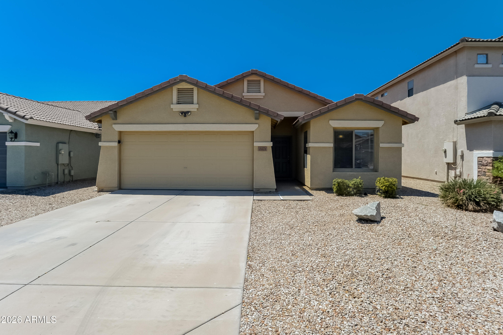 2033 W Green Tree Drive - Photo 0
