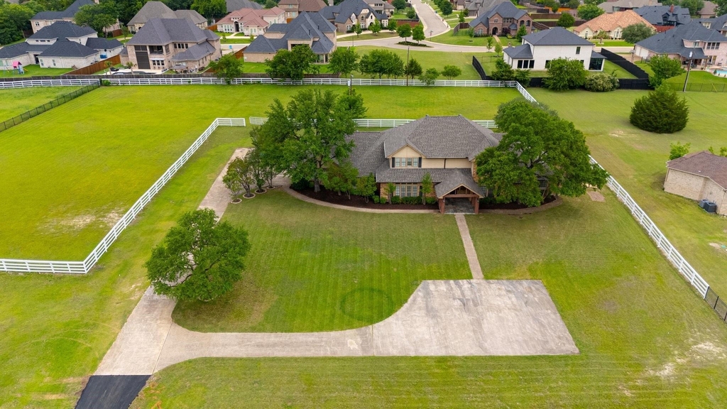 915 W Pleasant Run Road - Photo 37