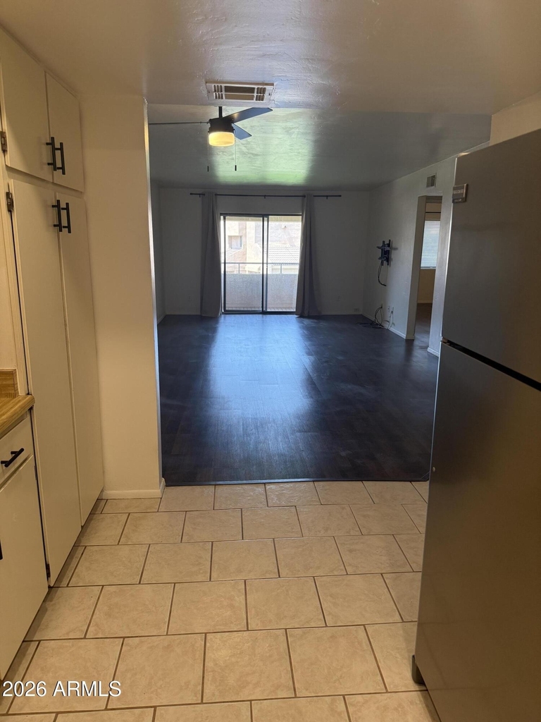 10828 N Biltmore Drive - Photo 5