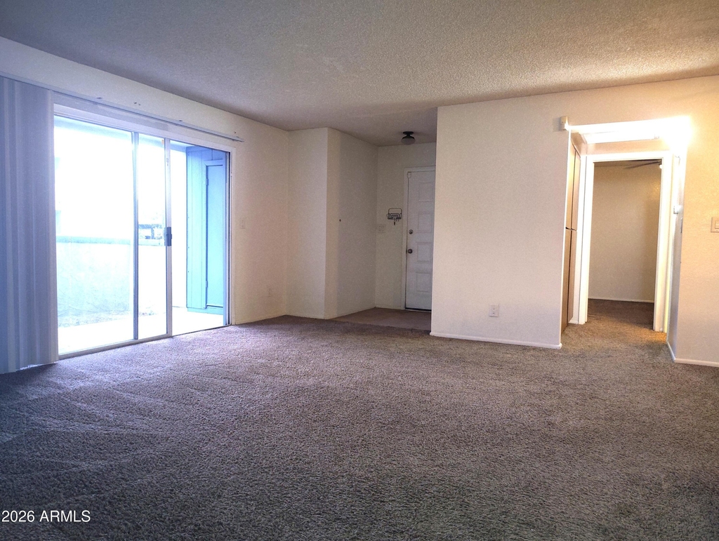 4608 W Maryland Avenue - Photo 0