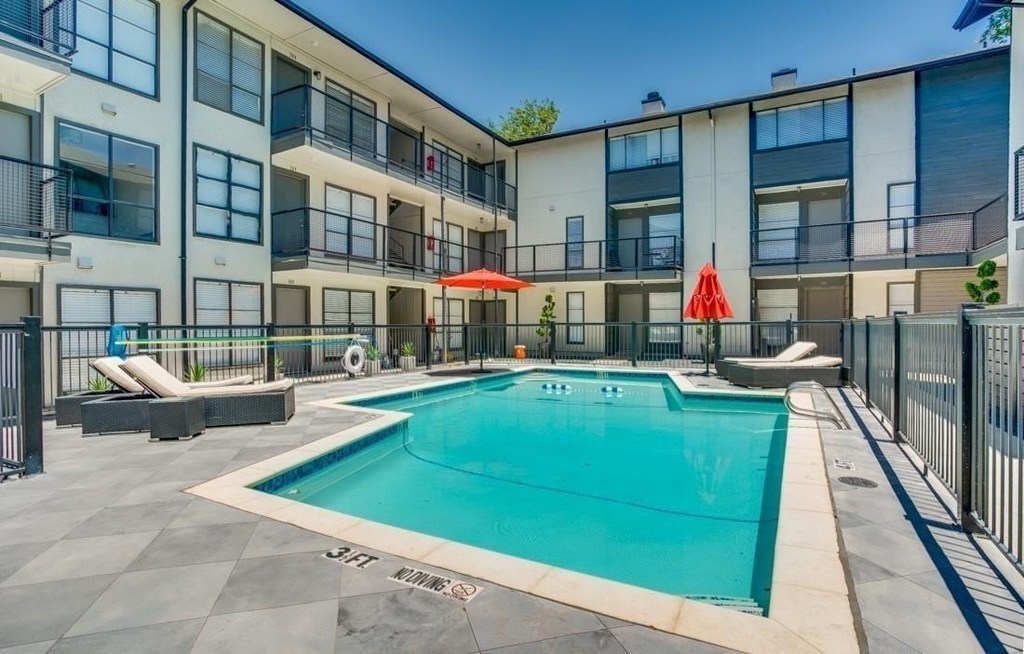 2800 Douglas Avenue - Photo 11