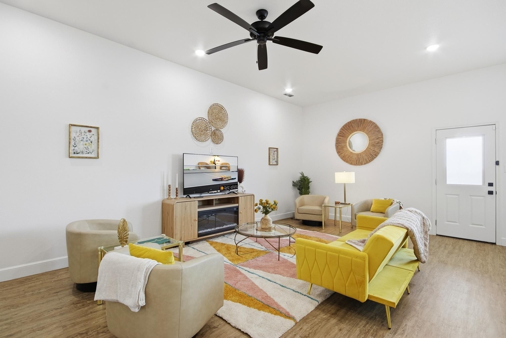392 Kristie Path - Photo 0