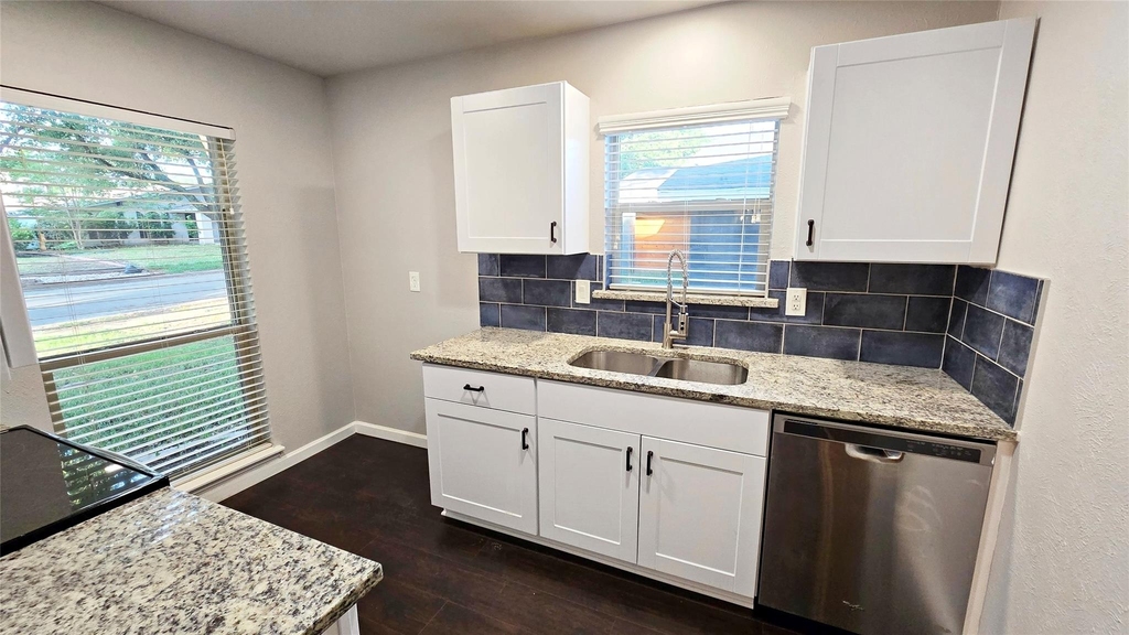2813 Ripplewood Drive - Photo 8