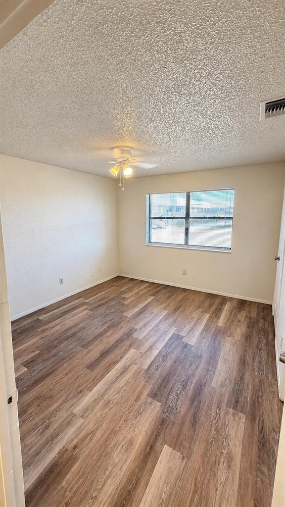 3414 State Street - Photo 6