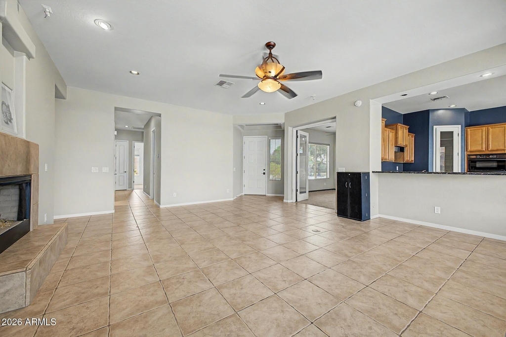 1902 E Desert Lane - Photo 10
