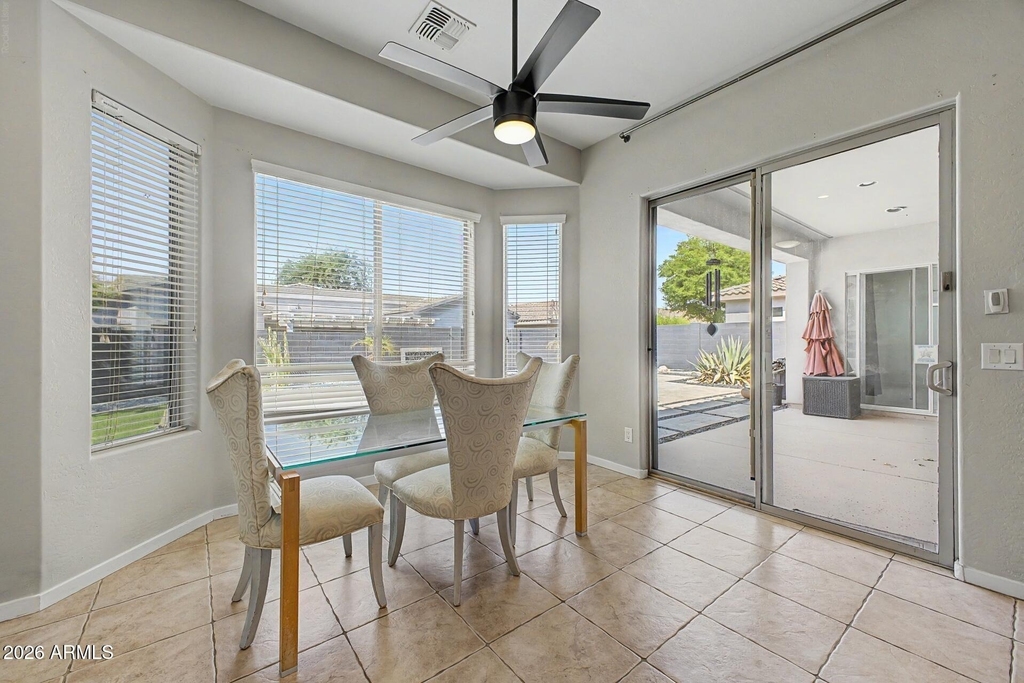 1902 E Desert Lane - Photo 13