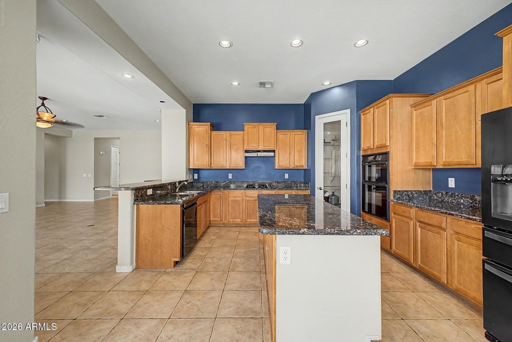 1902 E Desert Lane - Photo 14