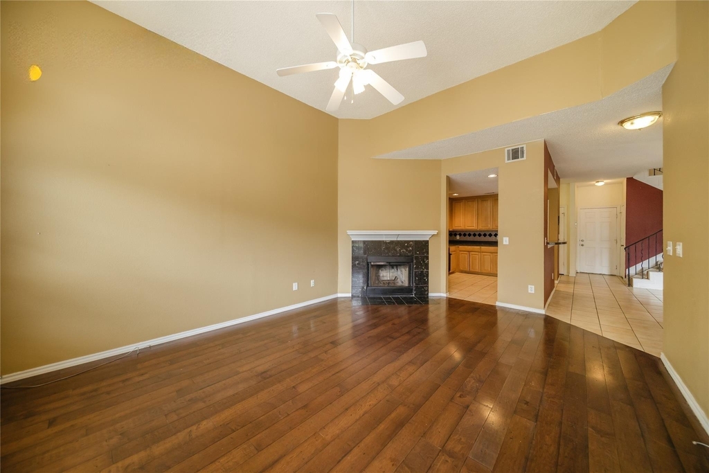 3325 Devonshire Drive - Photo 2