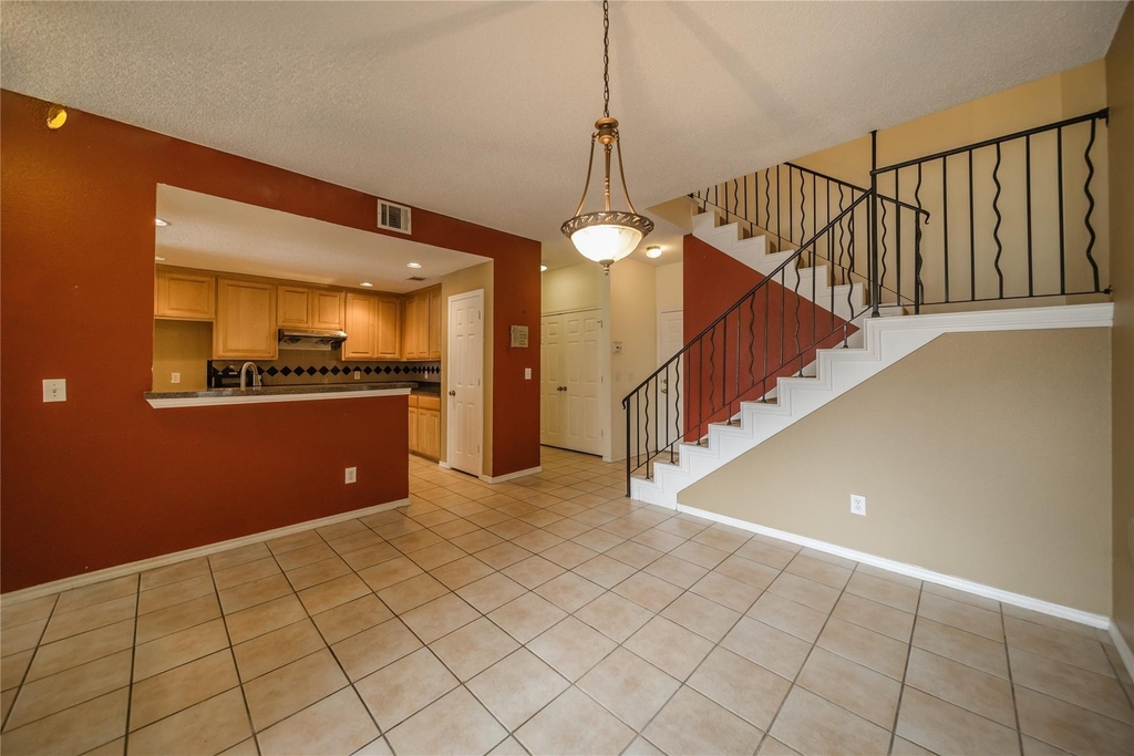3325 Devonshire Drive - Photo 7