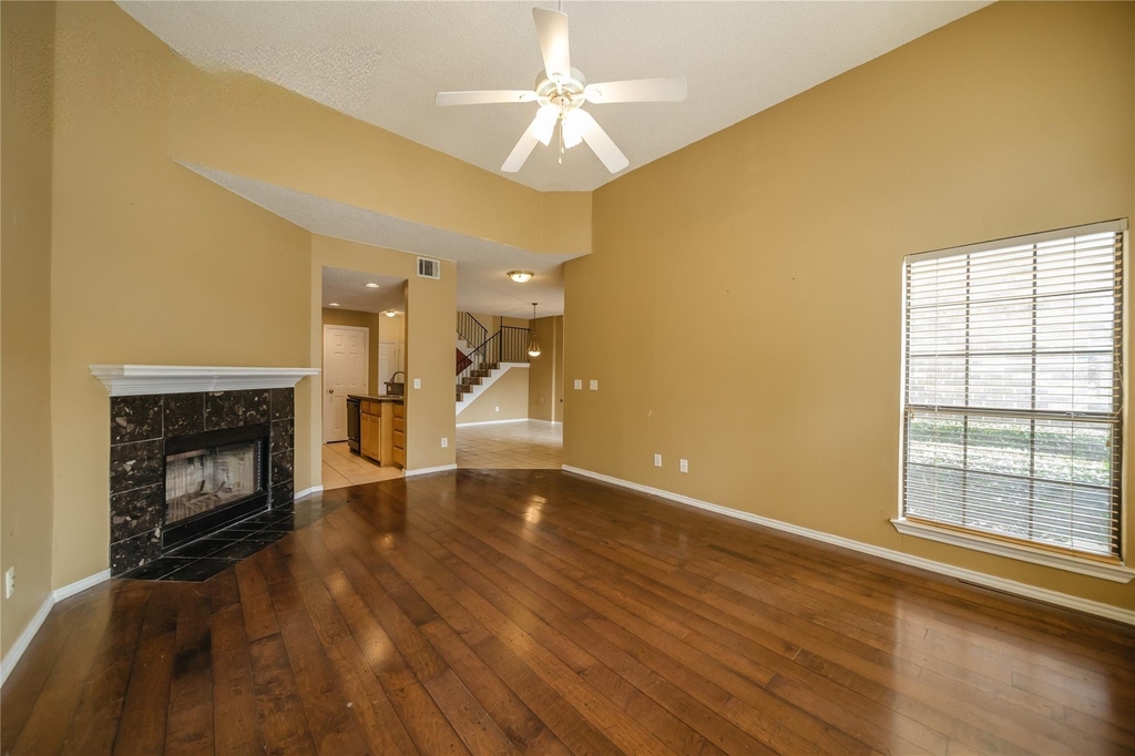 3325 Devonshire Drive - Photo 3