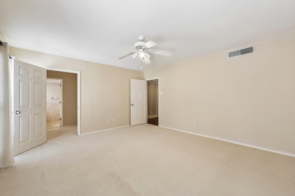 7730 Meadow Road - Photo 6
