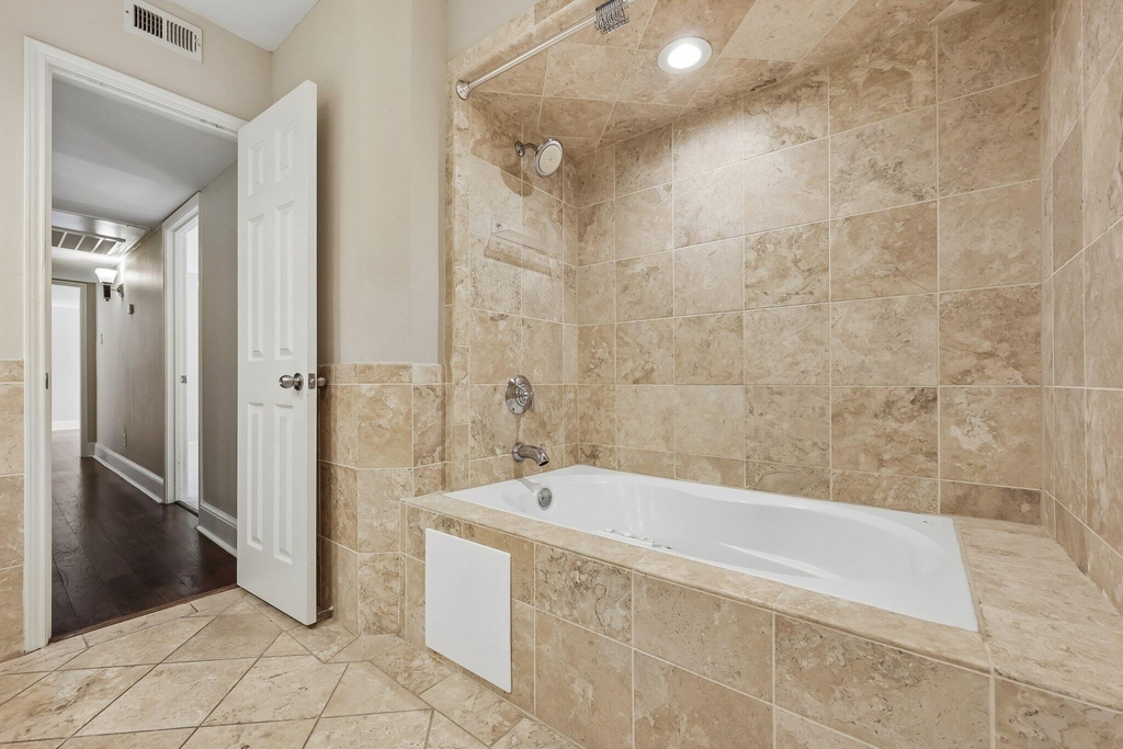 7730 Meadow Road - Photo 10