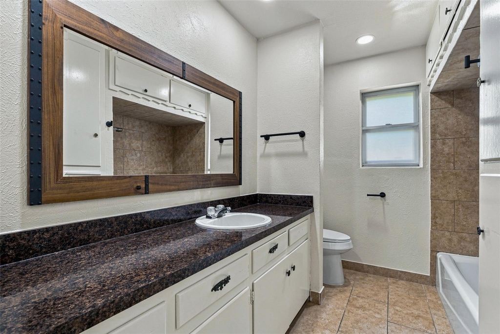 532 S Fm 1187 - Photo 22