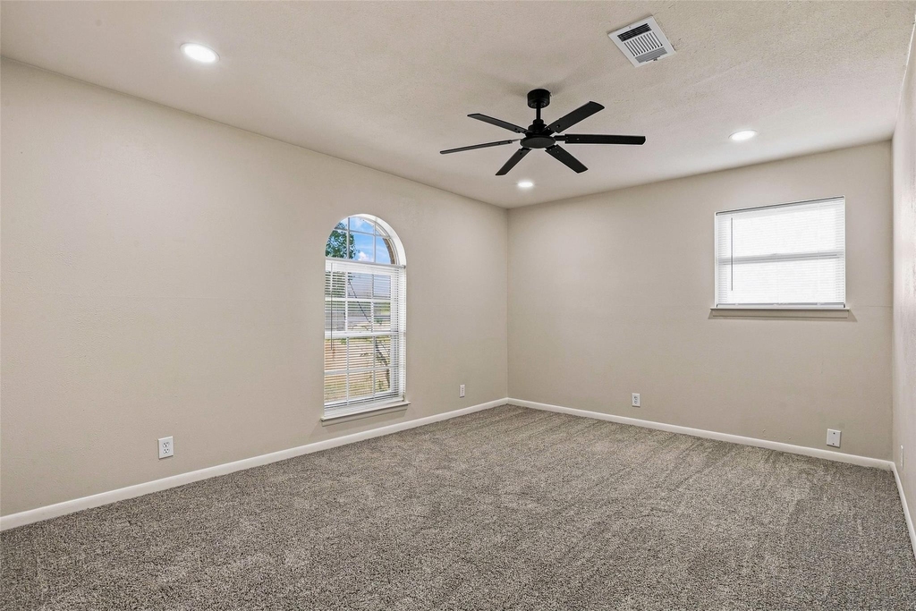 532 S Fm 1187 - Photo 19