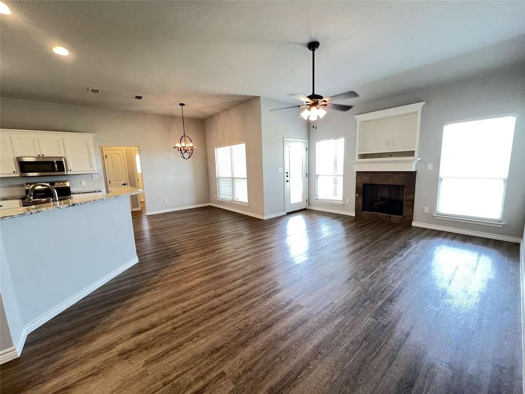 808 E Northside Drive - Photo 1
