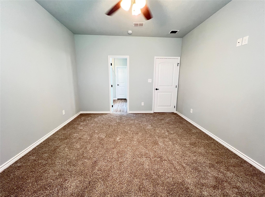 808 E Northside Drive - Photo 6