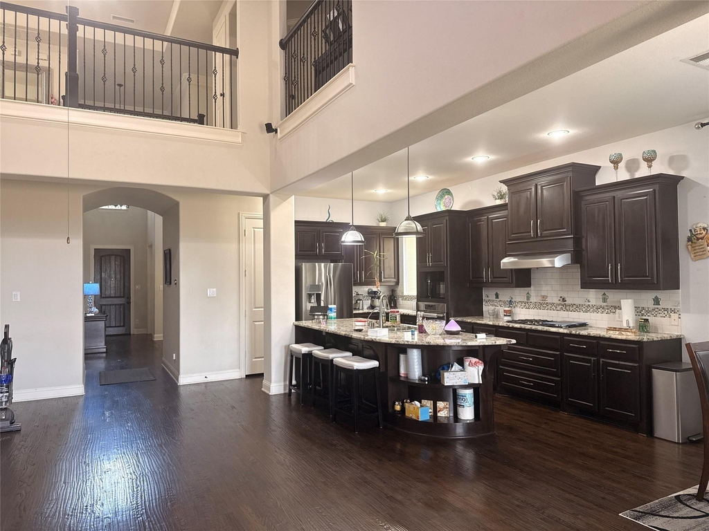 416 Vine Street - Photo 2