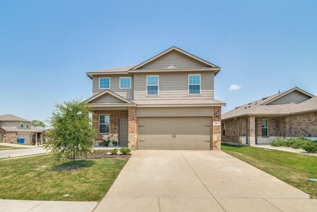 801 Sunrise Lane - Photo 0