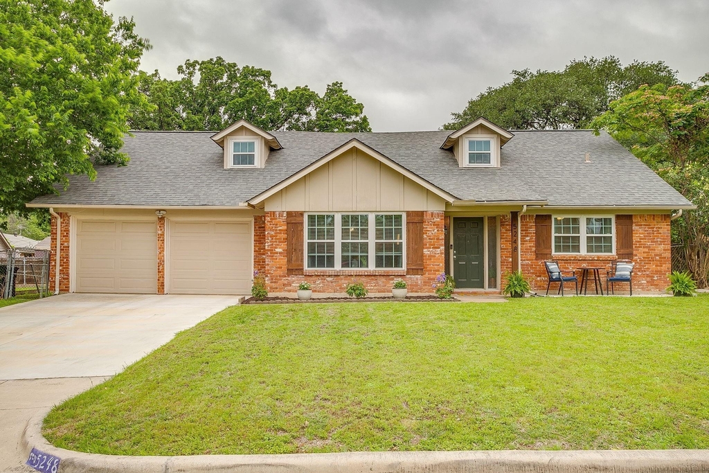 5248 Greene Avenue - Photo 0