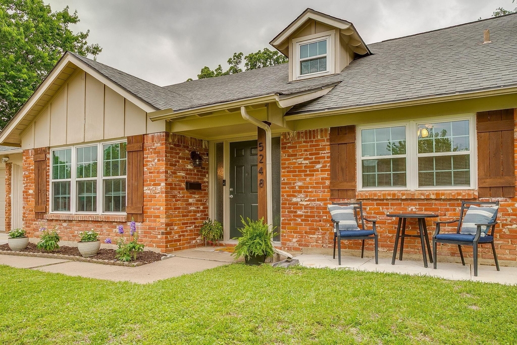 5248 Greene Avenue - Photo 1