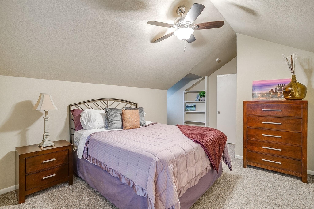 5248 Greene Avenue - Photo 26