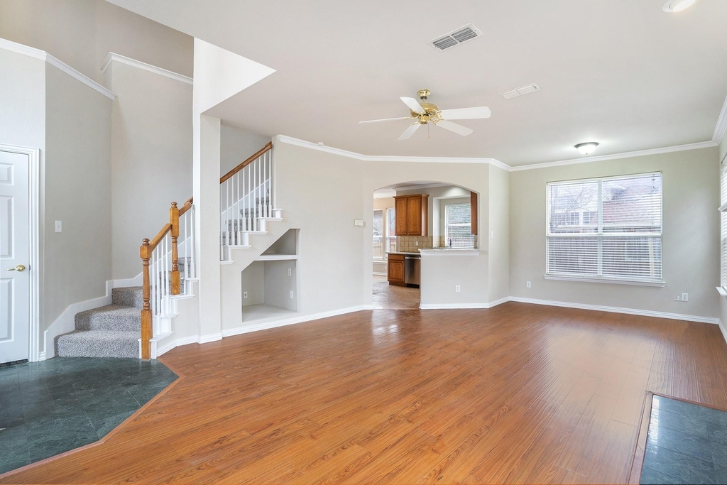 5201 Arrowhead Way - Photo 6