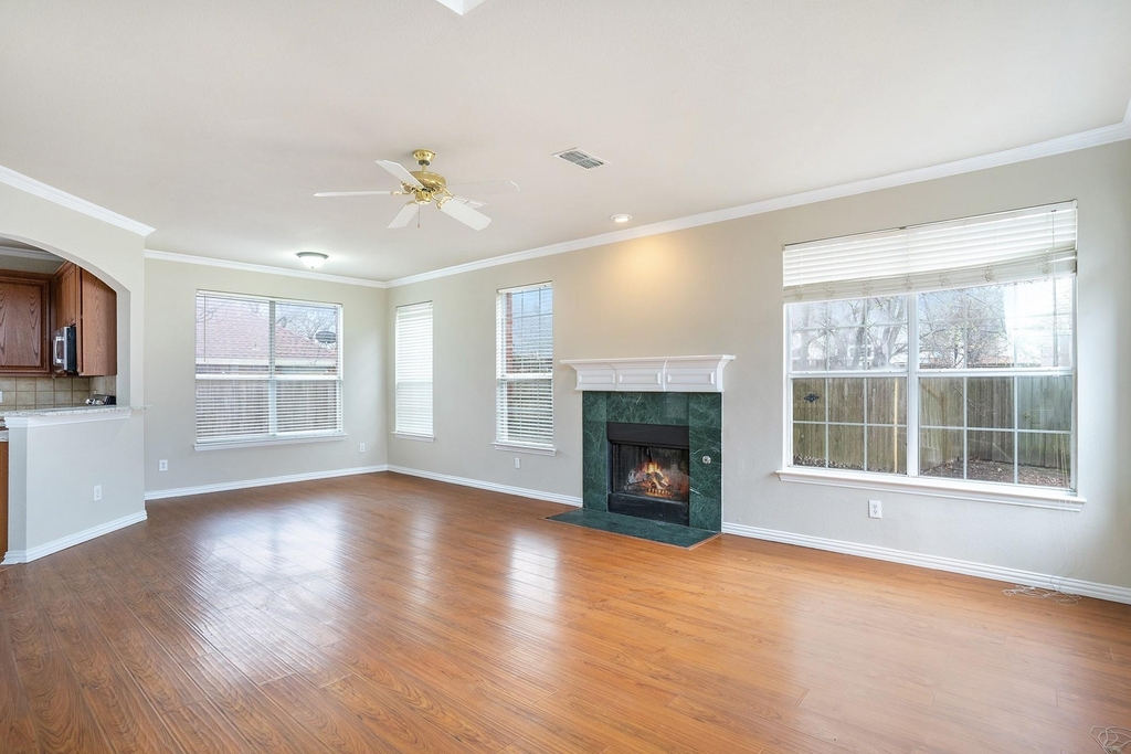 5201 Arrowhead Way - Photo 5