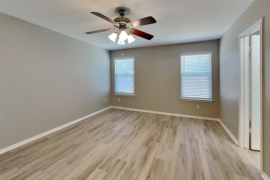 13717 Canyon Ranch Road - Photo 9