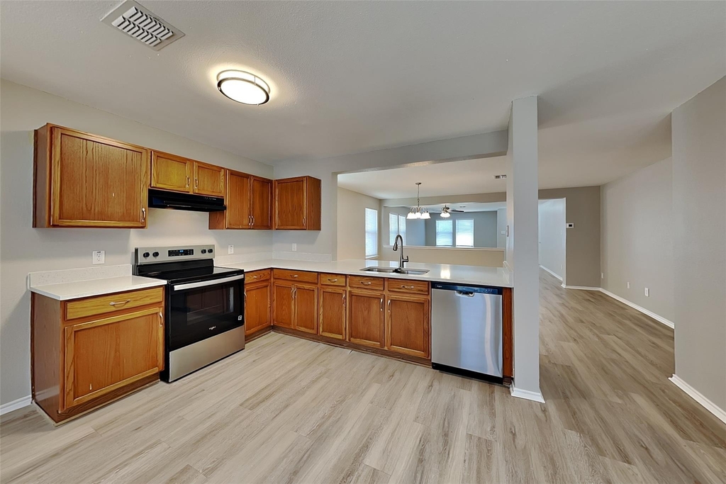13717 Canyon Ranch Road - Photo 3